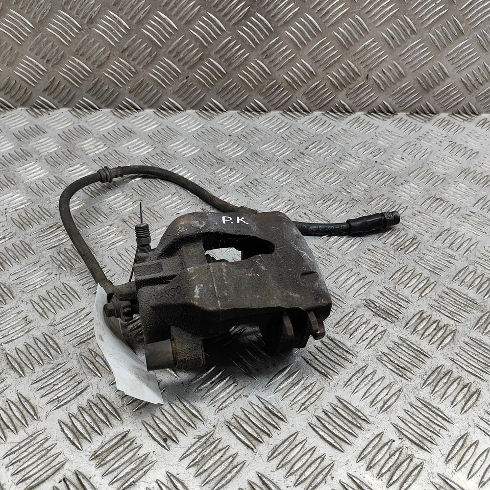 SEAT ARONA KJ7 Bremssattel vorne links 2Q0615123A 1.0 Benzin 85kw 2019 25931081 - Bild 4 von 4