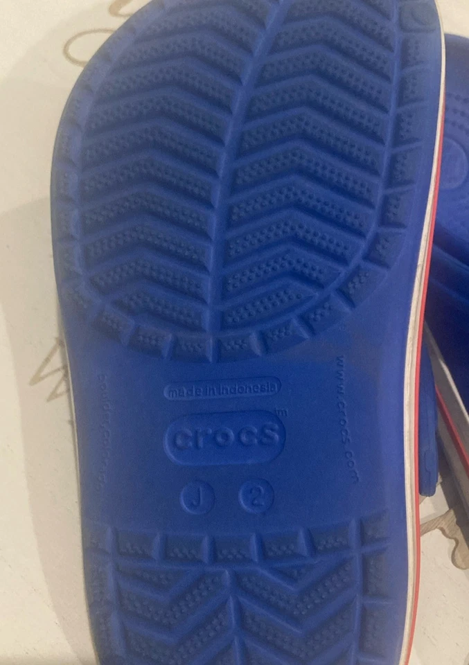 Crocs azules Foto 3 de 4