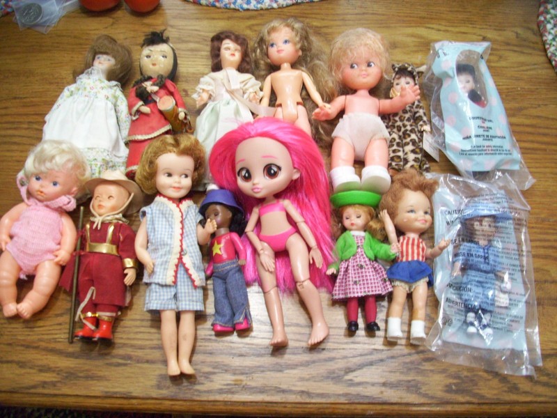 LOT OF 15 VINTAGE DOLLS... MIXED LOT  FREE SHIPPING