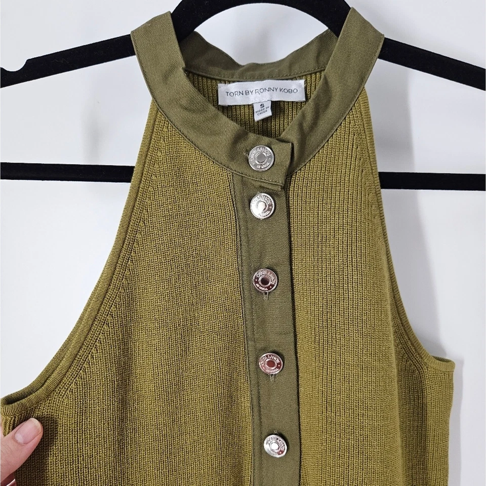 Mini Vestido Torn By Ronny Kobo Verde Oliva Elástico Tejido Mila S Foto 3 de 4