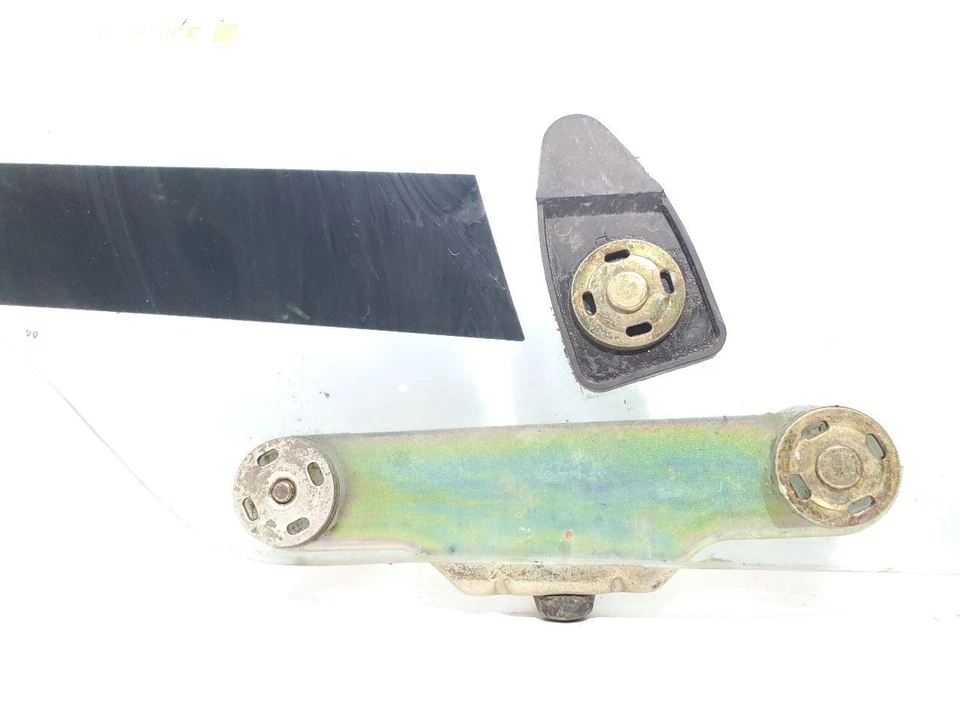 1991 1996 Dodge Stealth RT Turbo Manual OEM Front Right Door Glass - Image 2 of 4