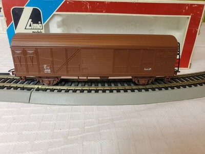 Lima Deutsche Bundesbahn (DB) Gabs or GBS goods wagon ~ 303553