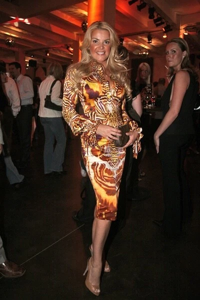 Vestido feminino Roberto Just Cavalli estampa abstrata tamanho 38 / XS - Imagem 4 de 4