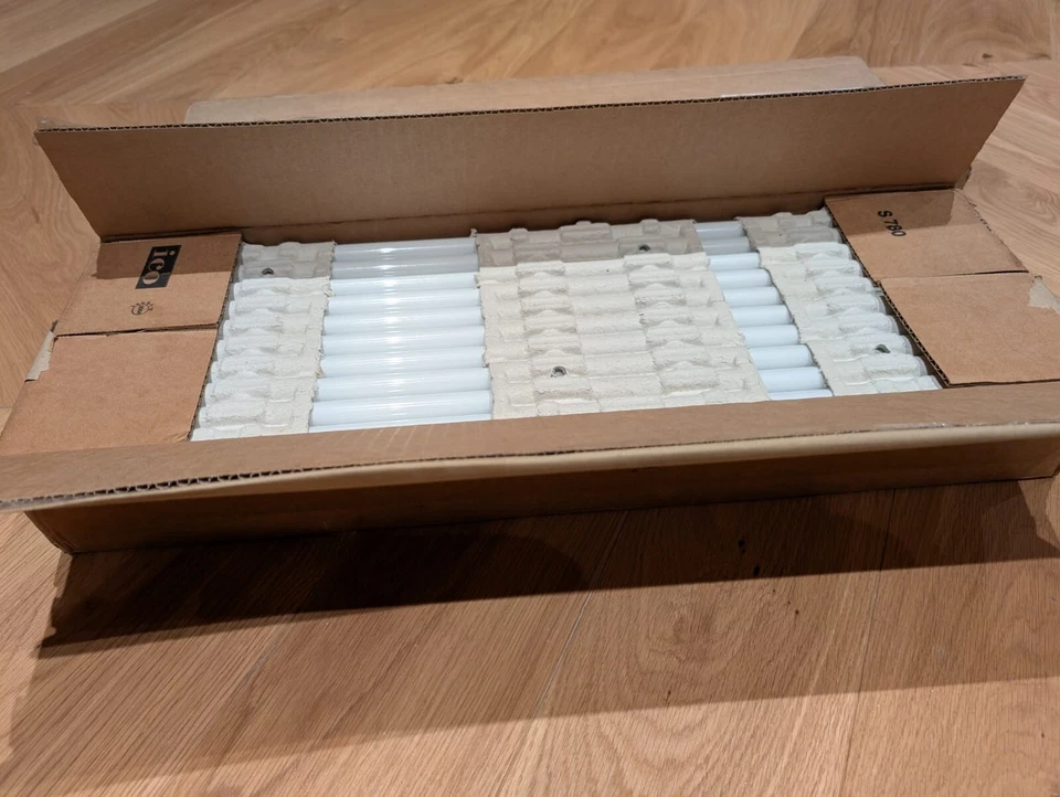 Osram Lampada Tubo Fluorescente Lumilux T5 FQ 24W -830 - Immagine 3 di 4