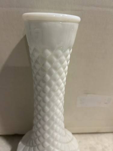Vintage Randall Milk Glass 9" Bud Vase Diamond Quilt White - Picture 4 of 6