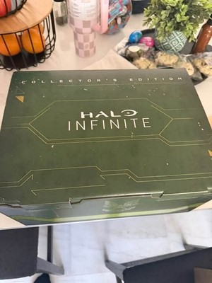 Halo Infinite Collectors Edition, Exclusive Xbox Series X New Mint
