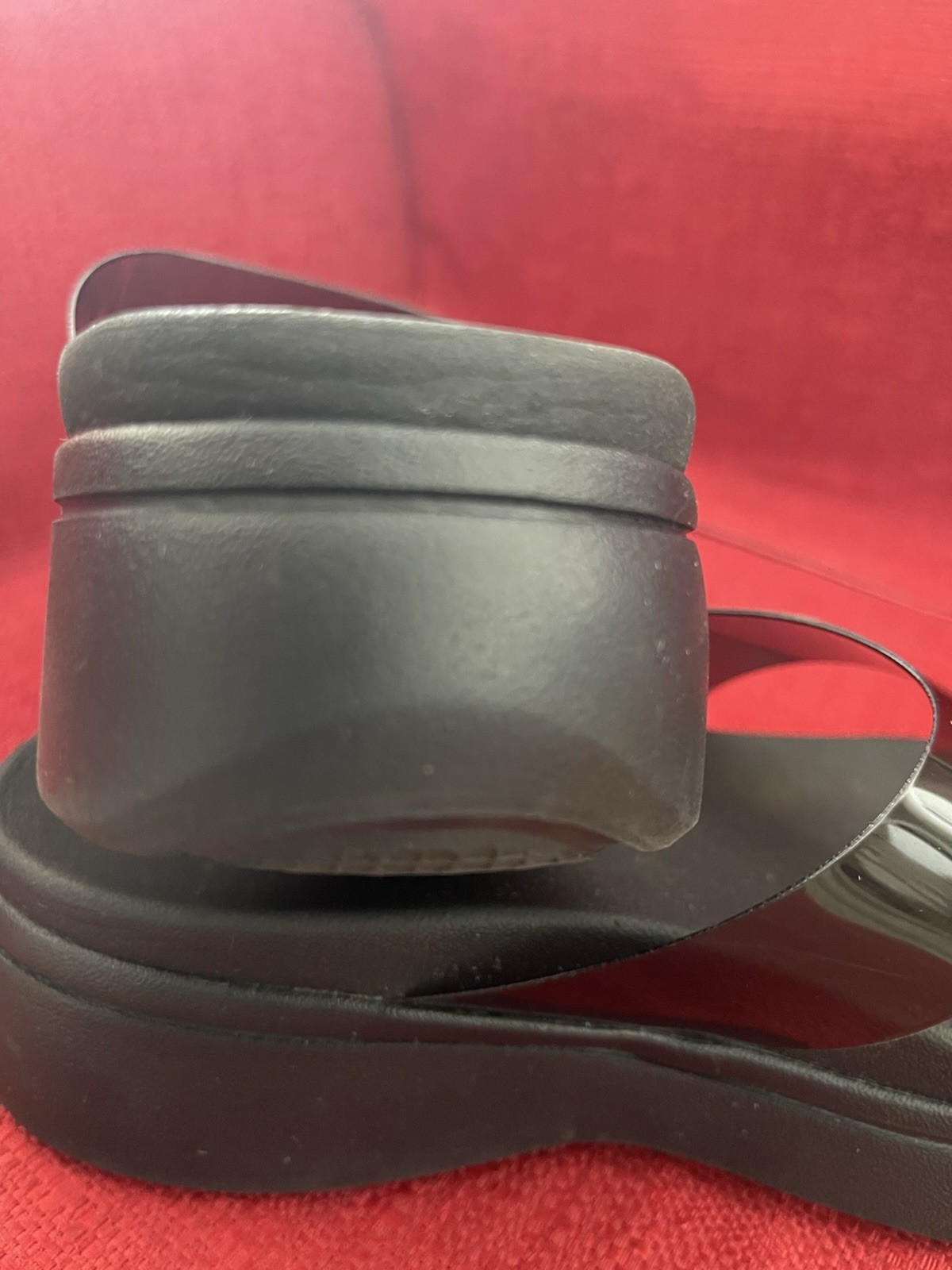 Vionic Luminous Platform Thong Sandals Women’s Bl… - image 6