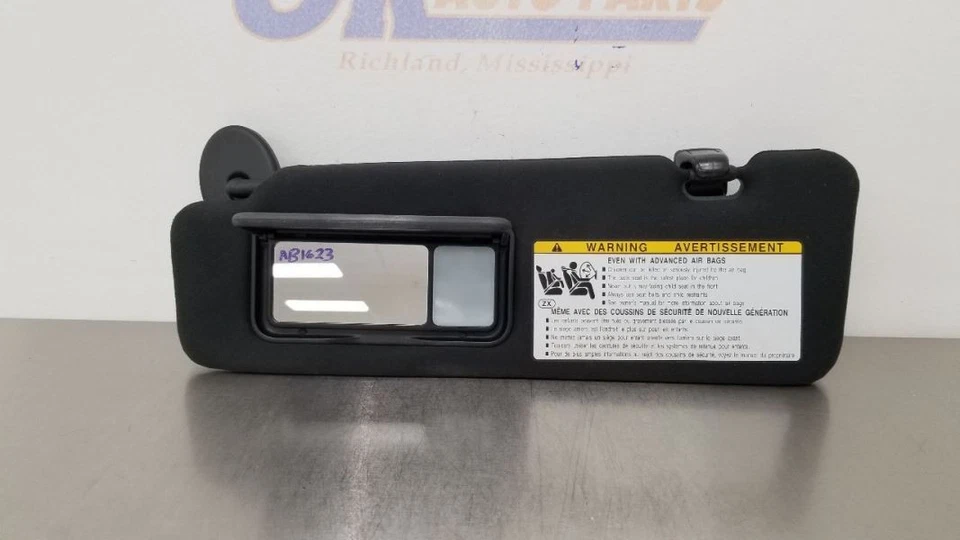 19 LEXUS LC500 PARASOL ILUMINADO CONDUCTOR IZQUIERDO NEGRO Foto 2 de 4