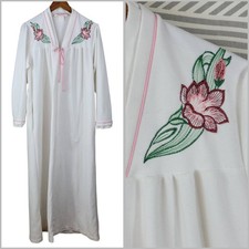 Vintage 80s Fleece Small Housecoat Robe Zip Up warm Floral Embroidered Long