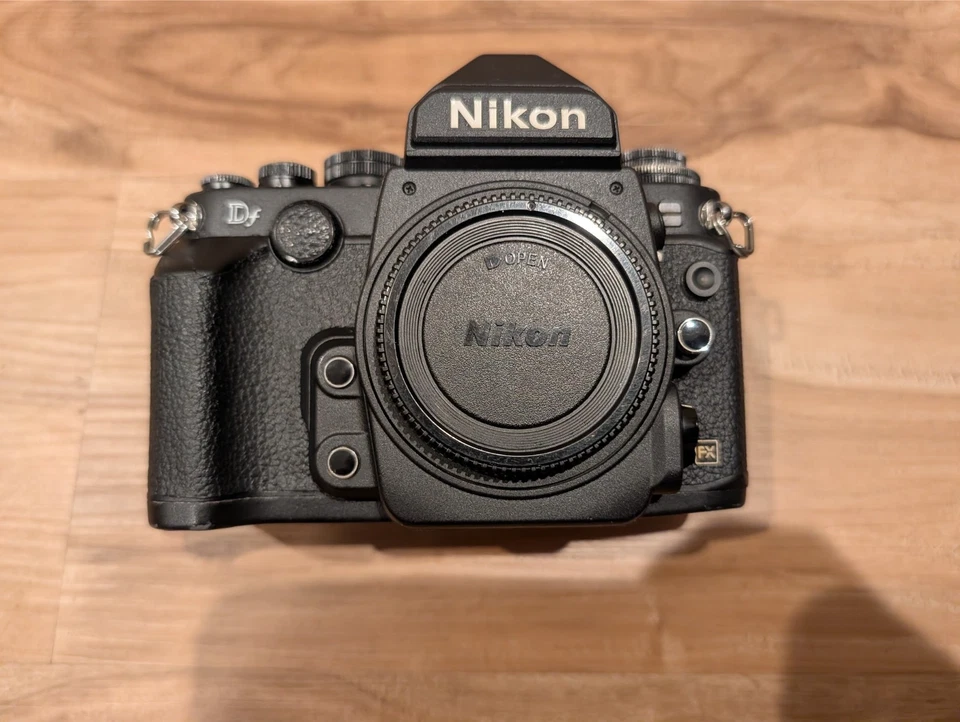 Nikon Df 16.2MP Digital SLR Camera Black Body FX - Image 3 of 4