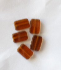 5 PERLES EN VERRE RECTANGULAIRE - MARRON - NEUF - PV077