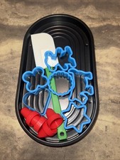 KIDS COOKING CLUB BAKING KIT Cookie Cutters , Spatula , Pastry Tips