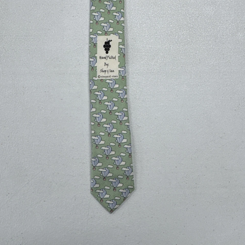 Corbata de cuello Vineyard Vines EE. UU. verde patrón de globo aerostático 100 % seda para hombre Foto 4 de 4