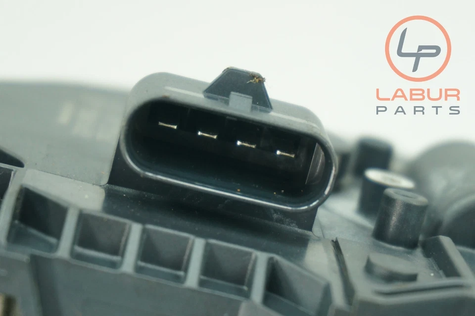 W219 Mercedes 06-11 CLS Class Bosch Windshield Wiper Motor 1397220565 B587 - Image 4 of 4