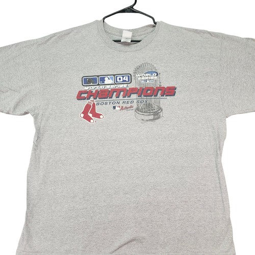Vintage Boston Red Sox T-Shirt Men's Size 2XL World Series Champions 2004