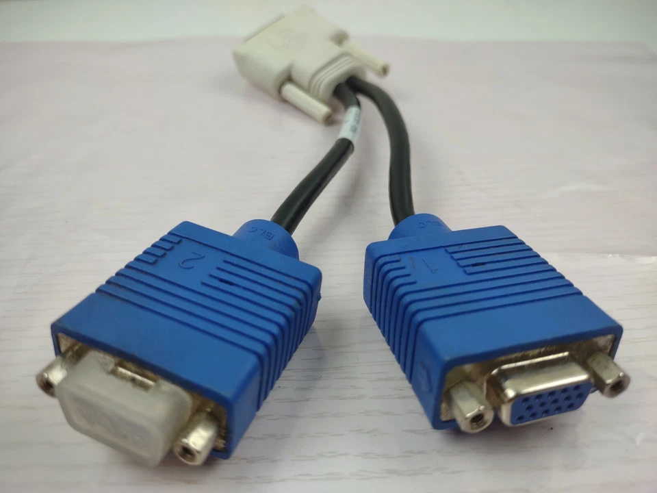 HP 338285-008 DMS-59 Adattatore cavo splitter a Y maschio a doppio VGA femmina - Immagine 2 di 4