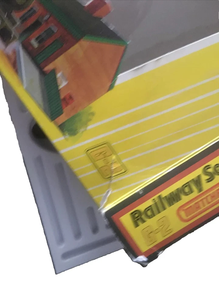 Matchbox G2 Eisenbahn Zug SET SCHIENEN & AUFBAU BAHNHOF IN OVP Railway  Train - Bild 4 von 4