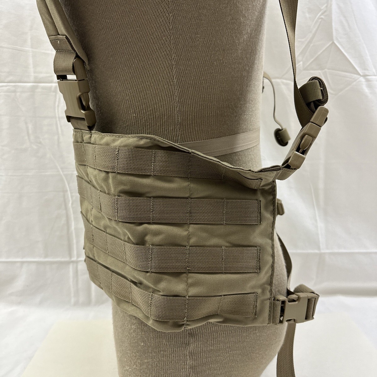 London Bridge Trading LBT-2586R Low Profile Chest Rig Zip Front