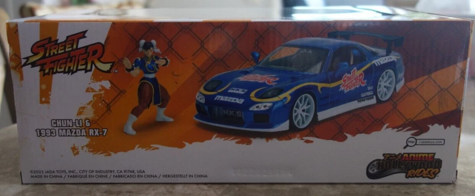 Street Fighter Chun Li Jada 1:24 y Mazda RX-7 1993 azul Foto 3 de 4
