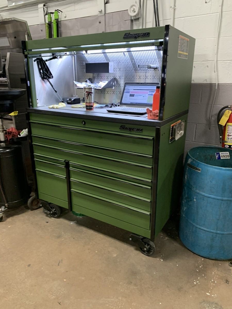 Snap On KTL1022APZR7 tool box in Combat Green with Hutch Tools Not