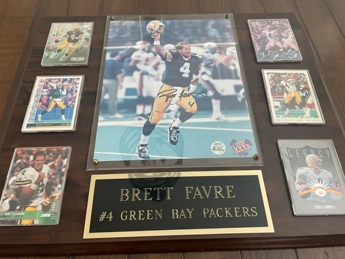 Brett Favre Autograph Plaque