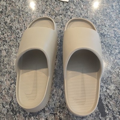 Nike Slides never been worn. With shoebox.