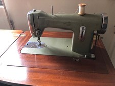 macchina da cucire Lauben vintage con mobile in legno