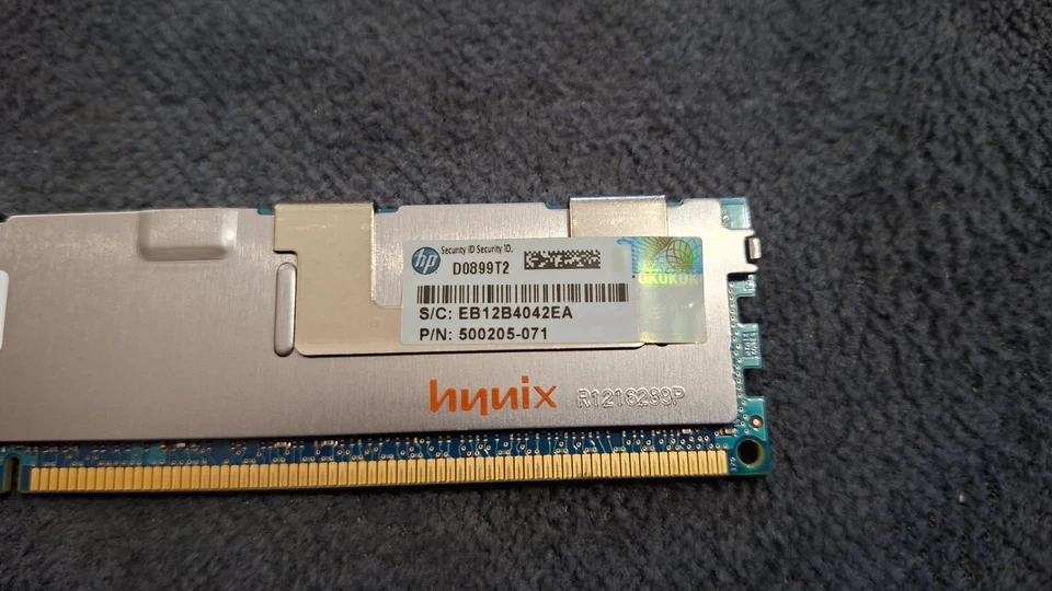 Hynix 16x8GB DDR3-1333 PC3-10600R ECC REG 2Rx4 RDIMM Servidor RAM Lote 128GB Foto 3 de 4