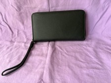 Black Wristlet Wallet w/Phone Holder
