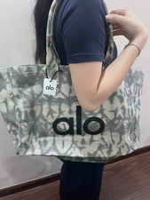 Alo Yoga Large Gray Tie-Dye Canvas Tote Bag N...