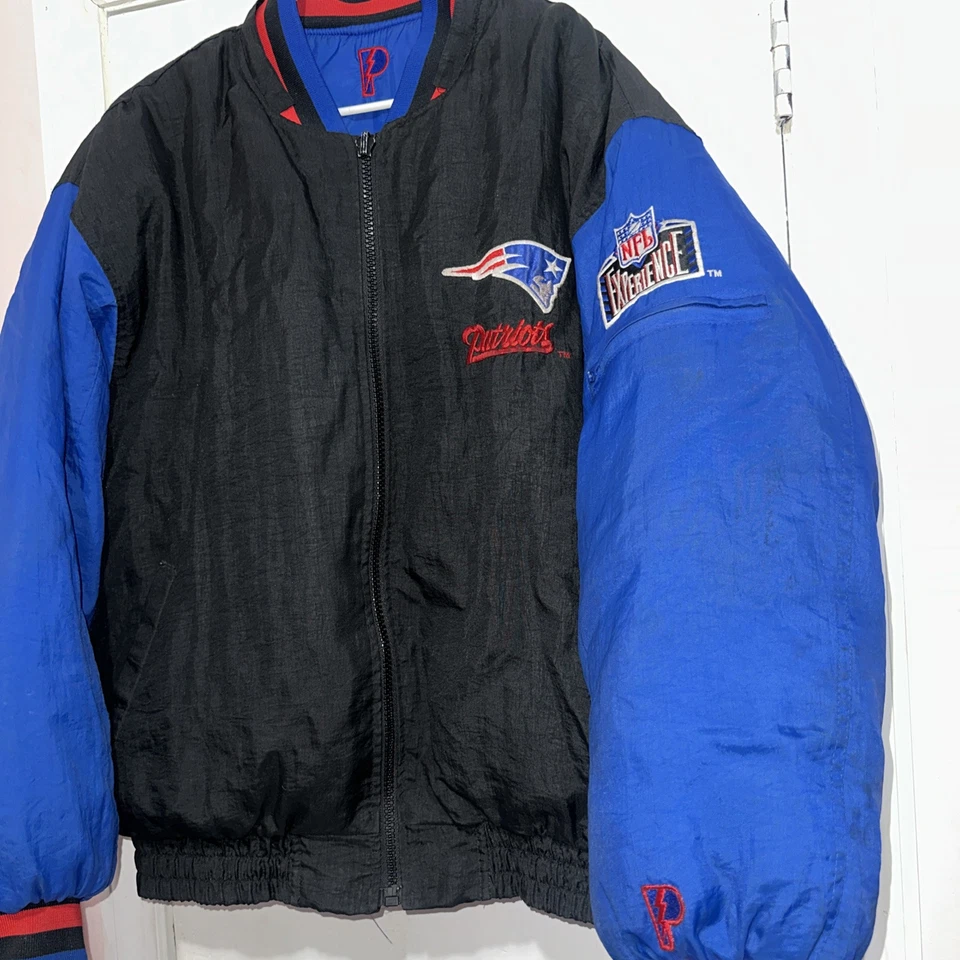 patriots bomber jacket Reversible VINTAGE 90s Pro Player - Image 2 of 4
