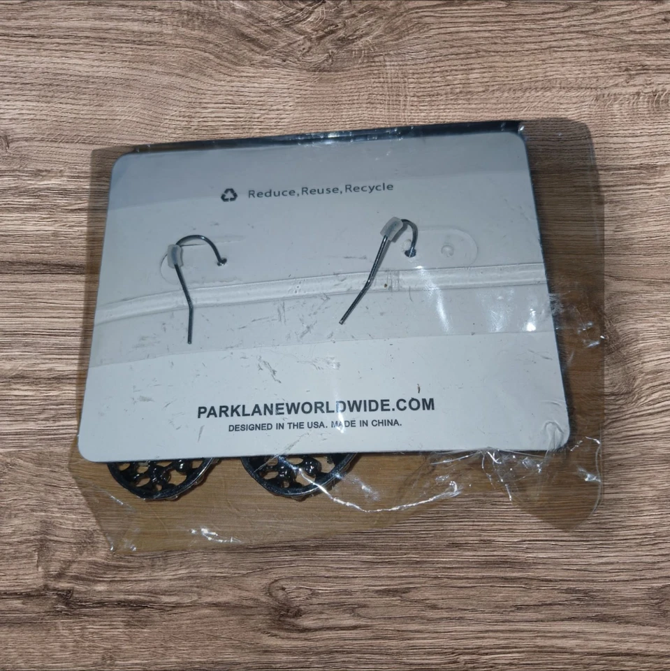 park lane 耳环 全新 Hematite 泪珠 带深灰色水晶 2 英寸长 — 第 2/3 张图片