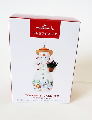 Hallmark Keepsake Ornament 2023 Snowtop Lodge Terran S. Gardner