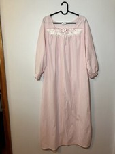 Vintage Grannycore Cottage Core Nostalgic Long Nightgown Pink M USA Quiet Moment