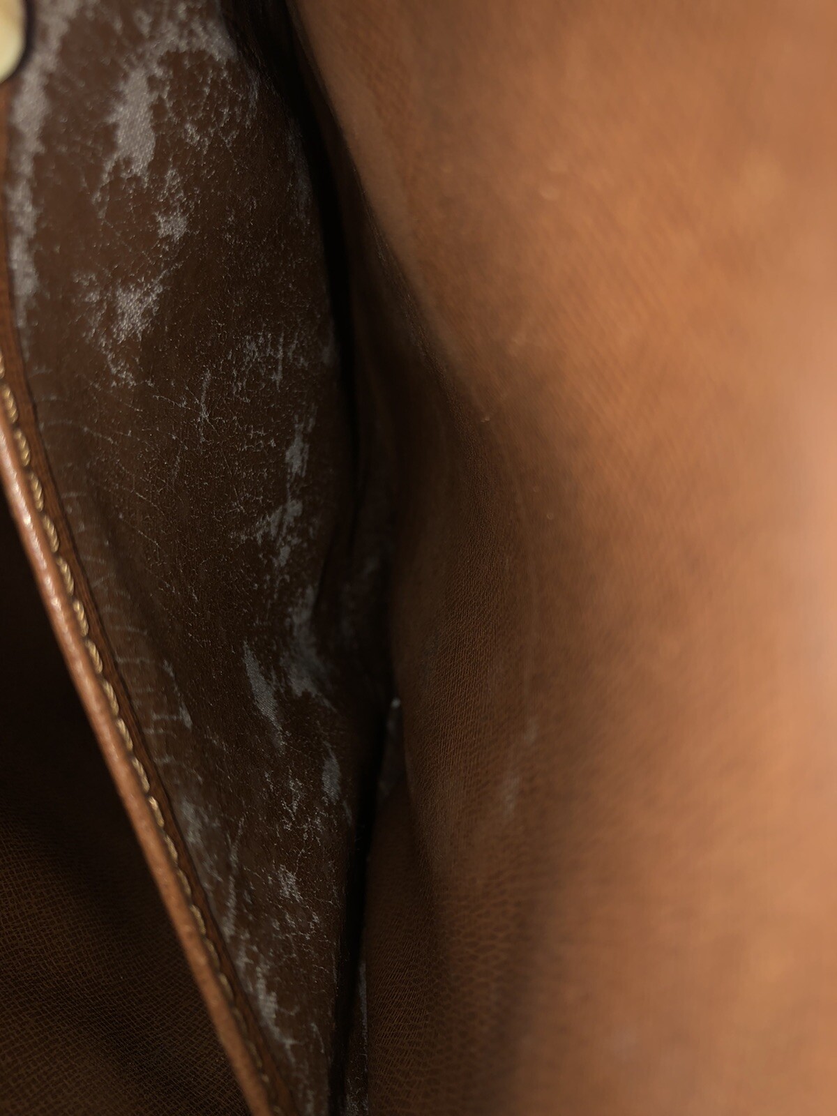 louis vuitton authentic briefcase - image 10