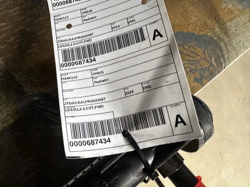 PRIUS 2024 Radiator 1967099 - Image 2 of 4