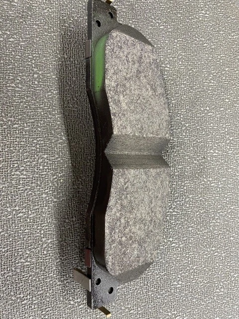 Kit de pastillas de freno de disco delanteras RAM 2500 3500 2009-18 OEM# 68049148AA Foto 3 de 4