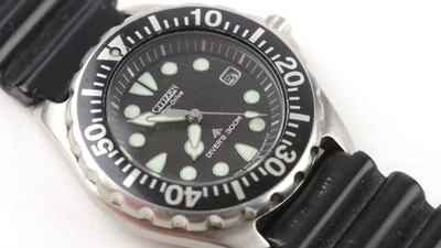 Citizen Eco-Drive 300M Watch GN-4W-UL Mens Vintage Divers Black Dial Compresor