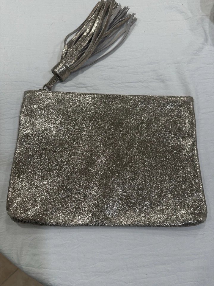 Bolso de noche/bolso de cosméticos Zara con borlas grandes Foto 2 de 4