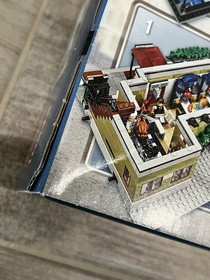 LEGO Creator Expert: Parisian Restaurant (10243) NISB MINT RETIRED Hard To Find