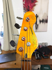 Vintage ReIssued Series Electric Bass Guitar 4-String Solid Body Black RH