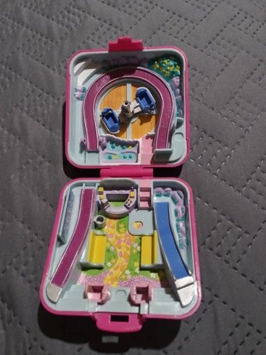 Bluebird polly pocket amusement park 1989 vintage 