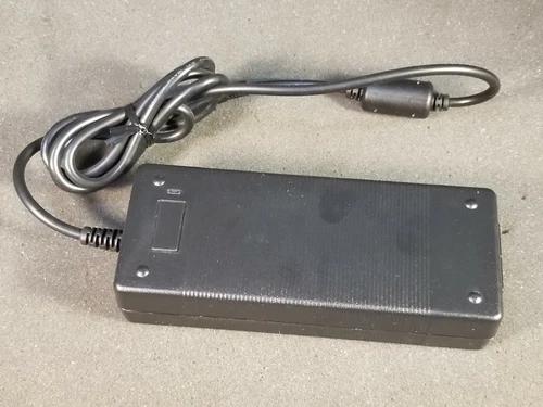 Megmeet Mango240-0500AY 24V 5A Switch Mode Power Supply