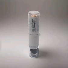 Base en barra y licuadora multiusos Maybelline Super Stay 102 porcelana justa