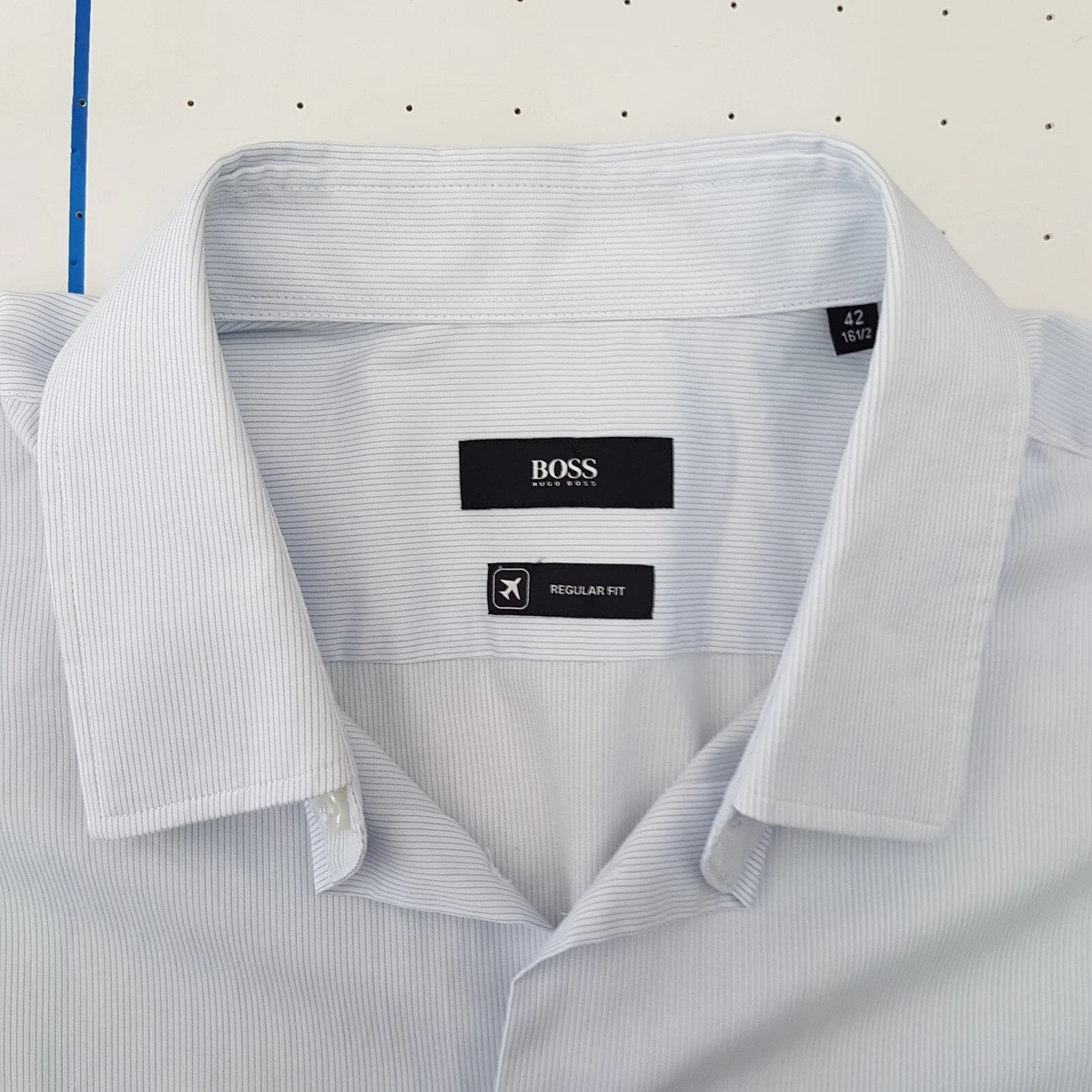 Hugo Boss Airplane Travel Mens Button Blue Pin Stripe XL Dress Shirt Excellent