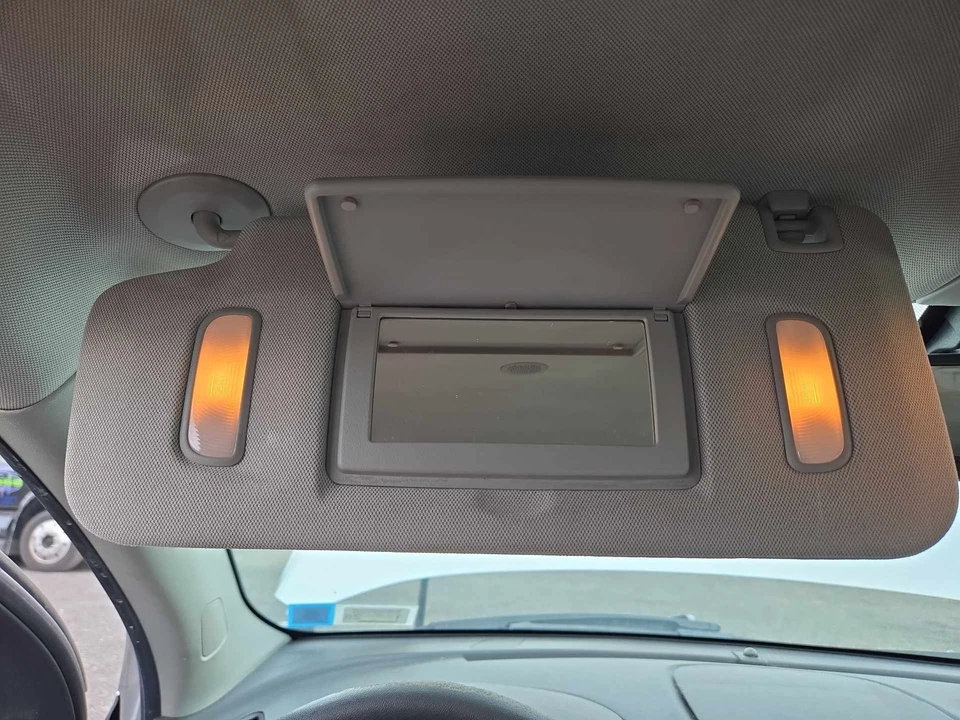 Used Left Sun Visor fits: 2010 Chevrolet Equinox Left Grade A - Image 2 of 4