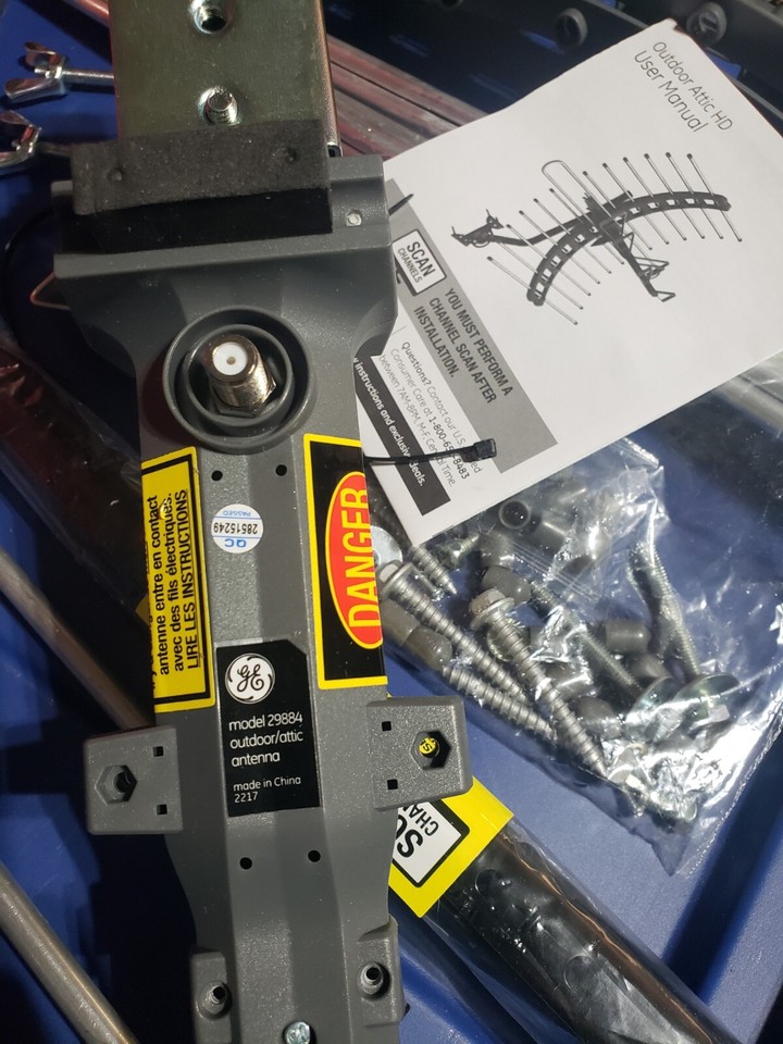 GE Outdoor Attic HD Digital TV Antenna, Long Range TV Antenna Smart TV