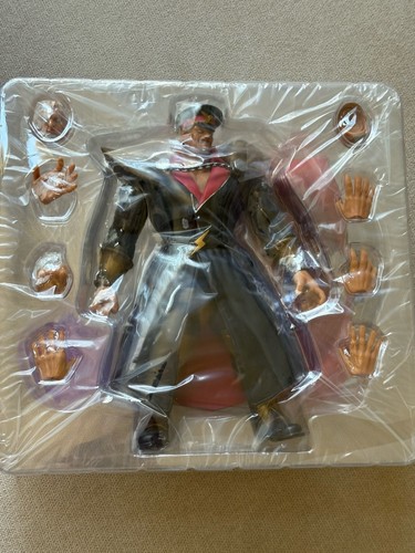 Figura de acción Street Fighter 5 V Storm Collectibles M Bison 7" versión exclusiva - Imagen 3 de 4