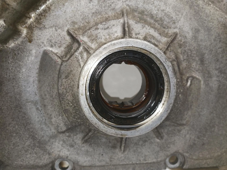 '04-'14 CHEVROLET MALIBU Cubierta de distribución 2,4 L OEM 6 meses ¡Como nuevo! Foto 3 de 4