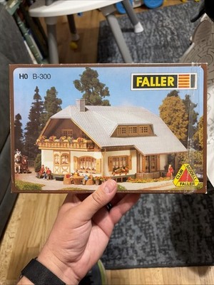 Faller B-300 HO Scale Elensee Chalet Plastic Model Building Kit Ho Open Box